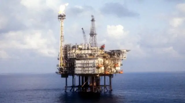 Oil and gas platform