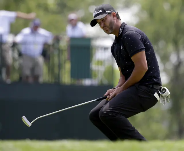 Scott Piercy reacts to a missed putt