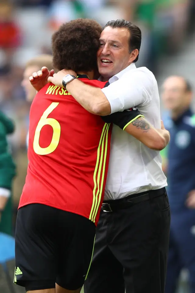 Alex Witsel celebrates with Marc Wilmots