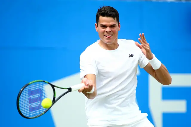 Raonic forehand