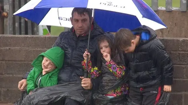 Fans enduring the summer weather at Clones