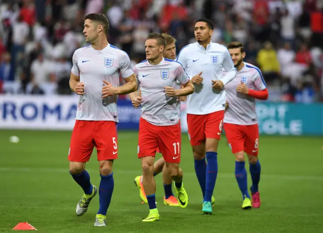 England players warm-up