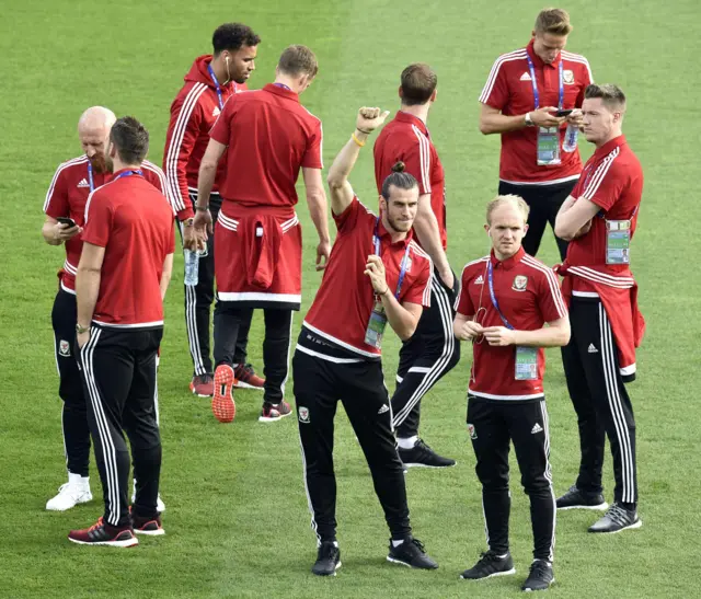 Wales players warm-up