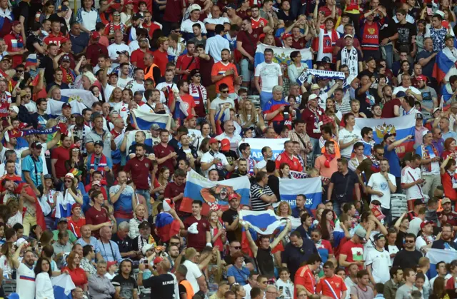 Russia fans sing anthem