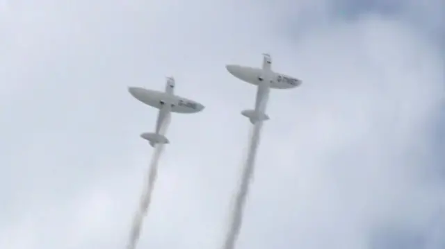Twister display team