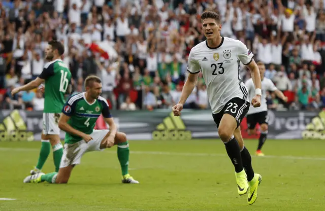 Mario Gomez celebrates