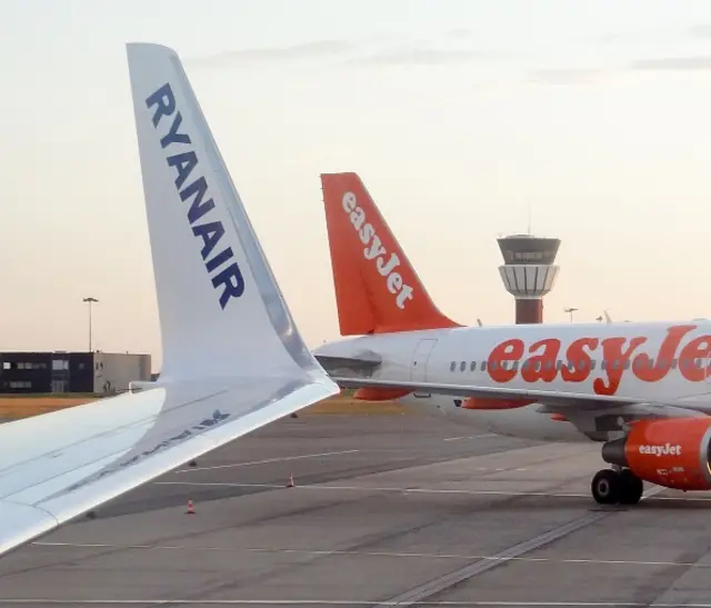 Easyjet and Ryanair planes