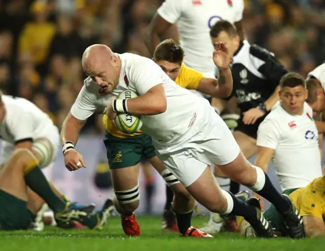 Dan Cole scores a try