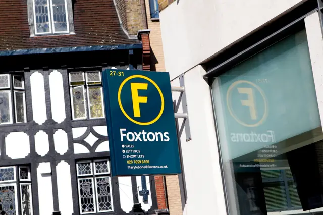 Foxtons sign