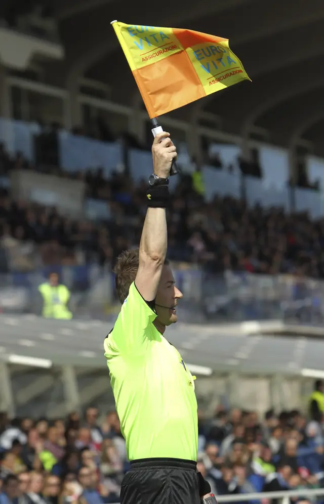 Offside flag