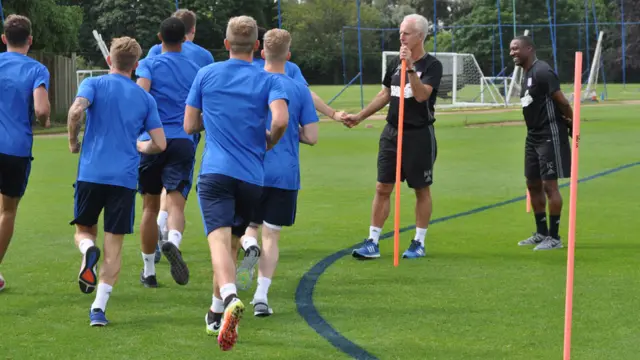 Mick McCarthy with players