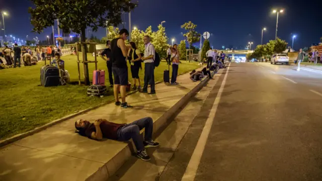 Scene outside Istanbul Airport