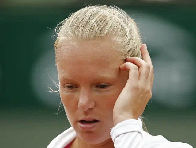 Kiki Bertens reacts