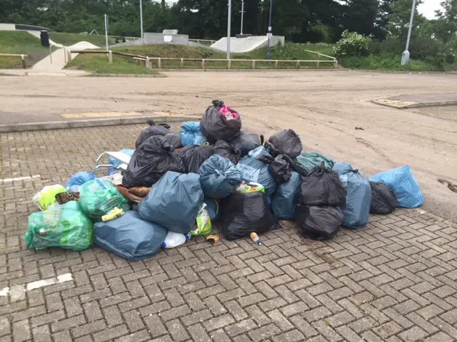 Rubbish left behind by travellers in Dunstable