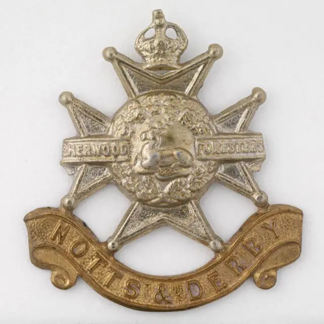 Cap badge of the Sherwood Foresters (Nottinghamshire and Derbyshire Regiment).