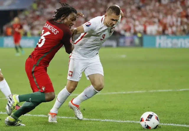 Renato Sanches challenges Artur Jedrzejczyk