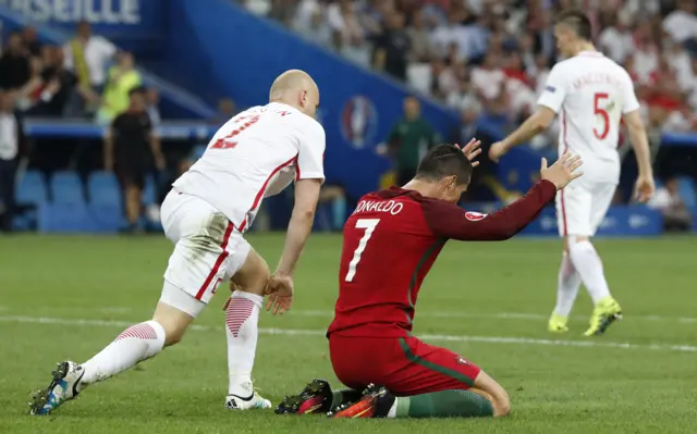 Cristiano Ronaldo appeals for a penalty