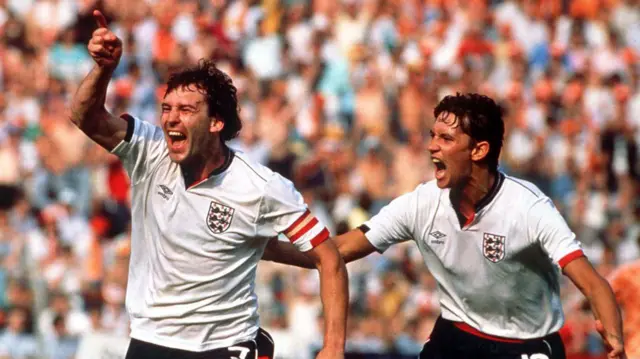 Bryan Robson and Gary Lineker