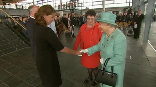 Leanne Wood meets the Queen