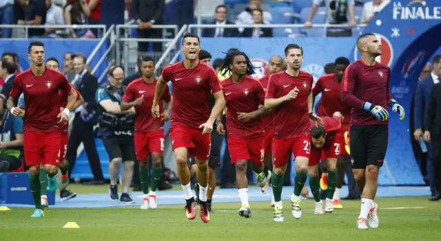 Portugal warm up