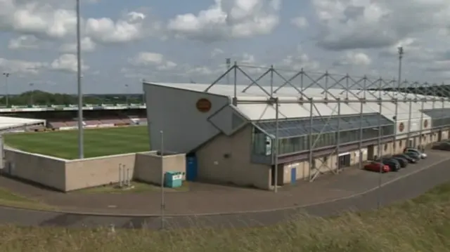 Sixfields