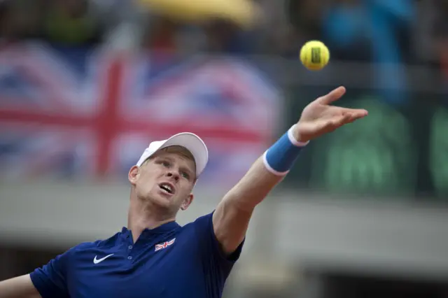 Kyle Edmund serves