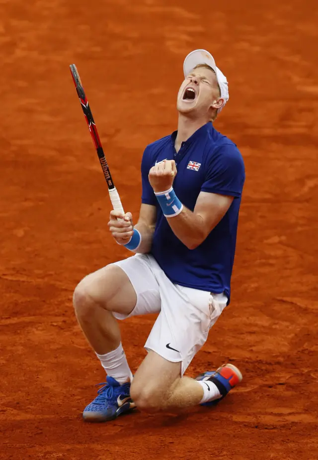 Kyle Edmund celebrates victory