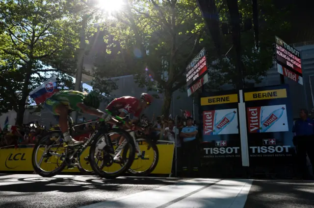 Peter Sagan wins stage 16