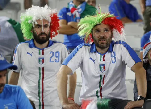 Italy fans