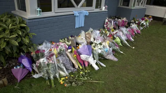 Flowers at The Collingtree pub