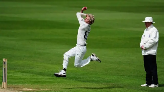Tom Allin in action