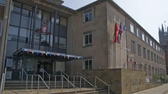 Warwickshire council building