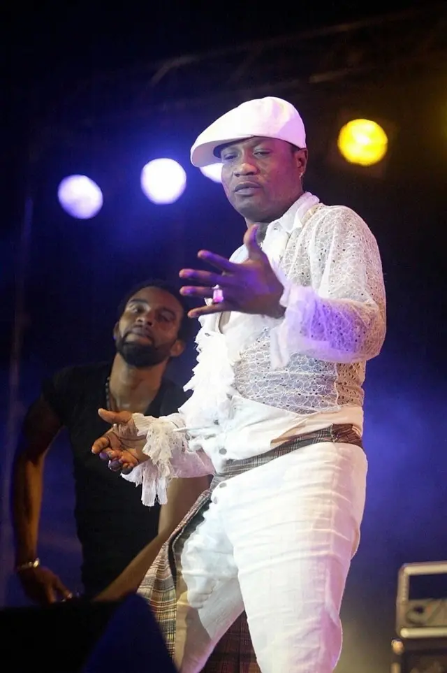 : Koffi Olomide from Congo of the Quarter Latin group, performs 30 April 2005 at the Iba Mar Diop stadium in Dakar