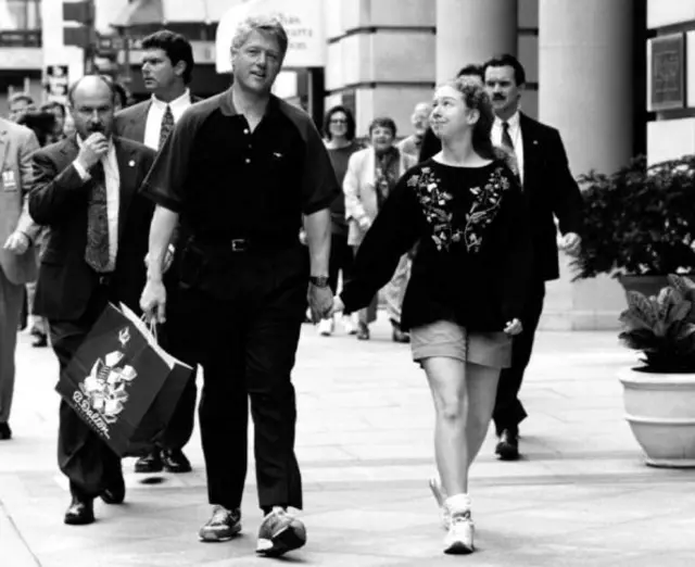 Chelsea Clinton with her father, President Clinton, in 1993