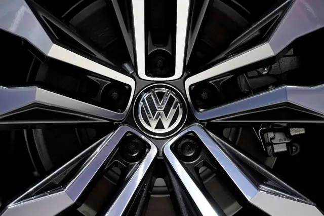 VW logo