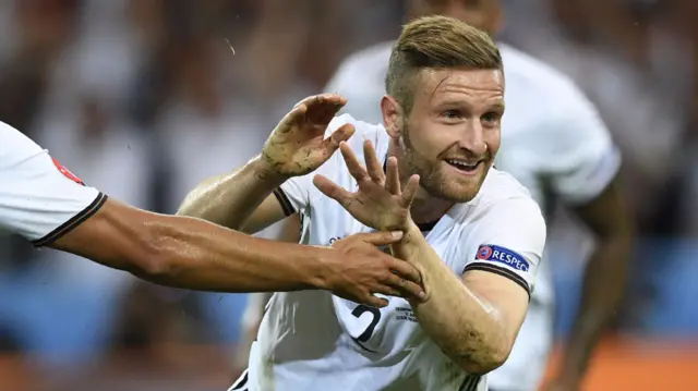 Shkodran Mustafi