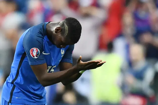 Paul Pogba celebrates