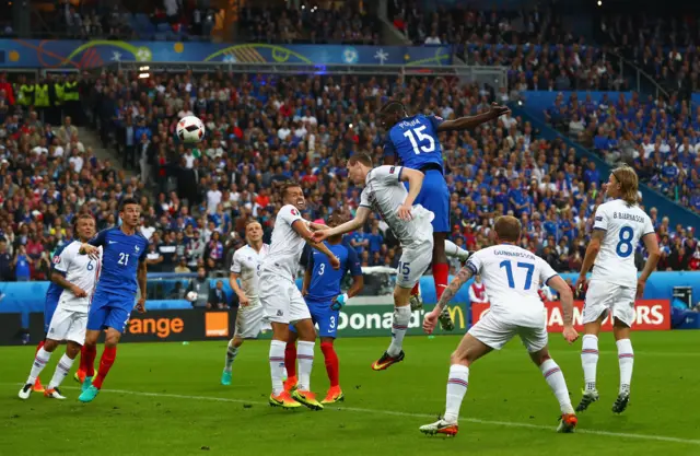 Paul Pogba scores