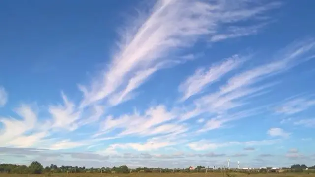 A sky full of mare tail clouds in Stafford, Staffordshire