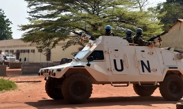 UN vehicle