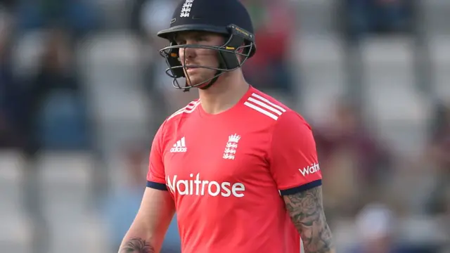 Jason Roy walks off