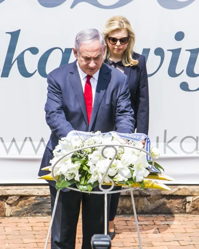 Benjamin Netanyahu laying wreath at genocide memorial