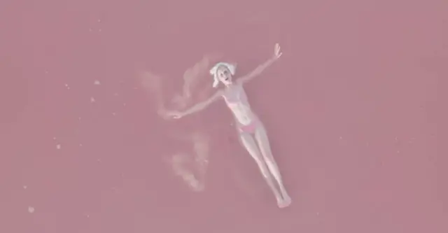 Petite Meller in Milk Bath video