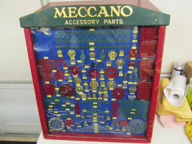 Red and green 1929 Meccano dealer's display cabinet