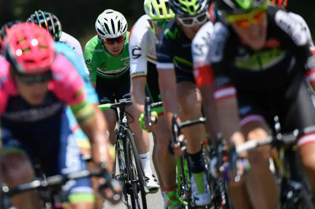 Mark Cavendish among the breakaway riders