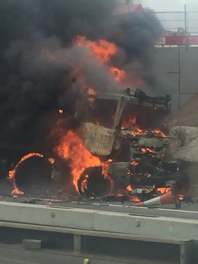 Lorry fire on M1