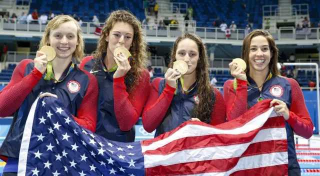 USA swimming 4x200m freestyle gold medalists