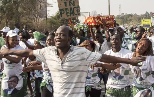 PF supporters celebrate