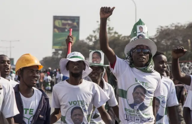 PF supporters celebrate