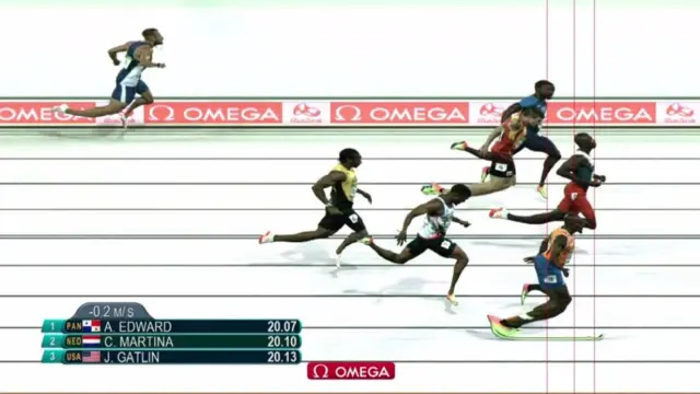 200m finish